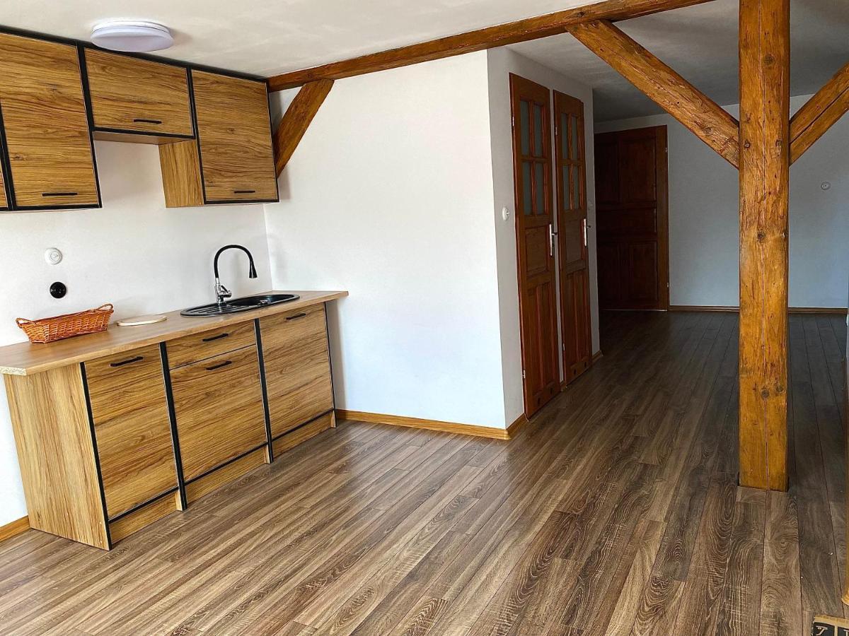Noclegi Przy Golebiarce Wlen Exteriör bild