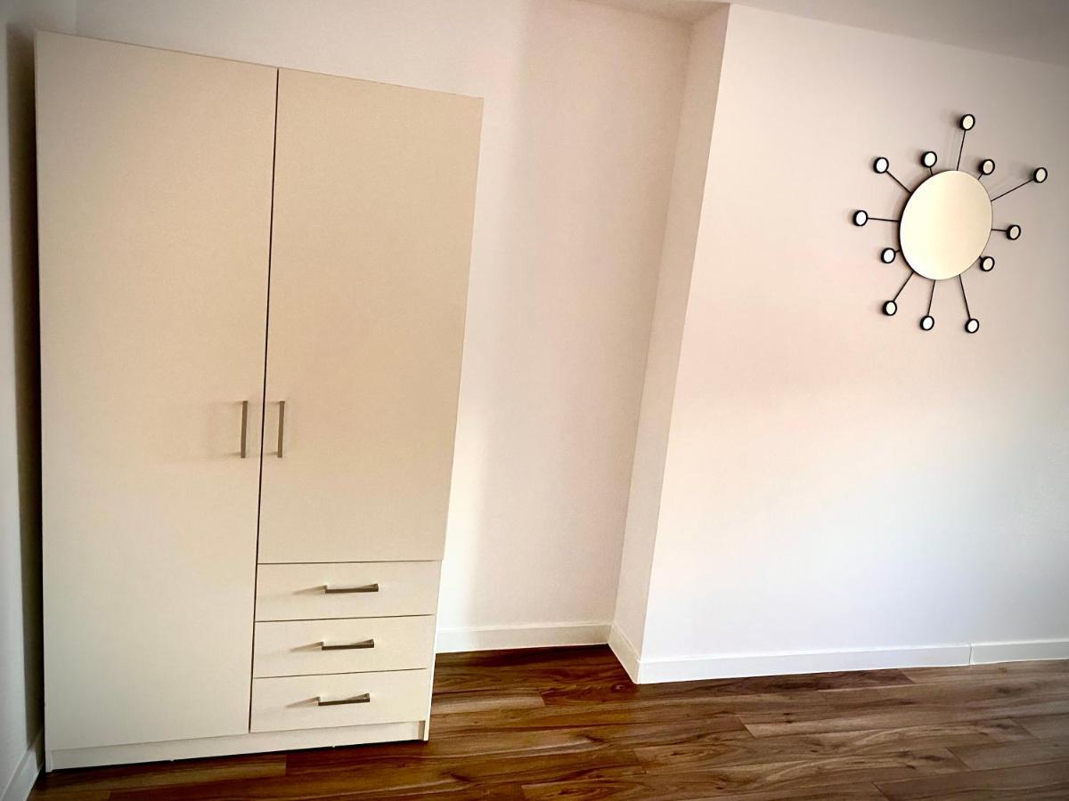 Noclegi Przy Golebiarce Wlen Exteriör bild
